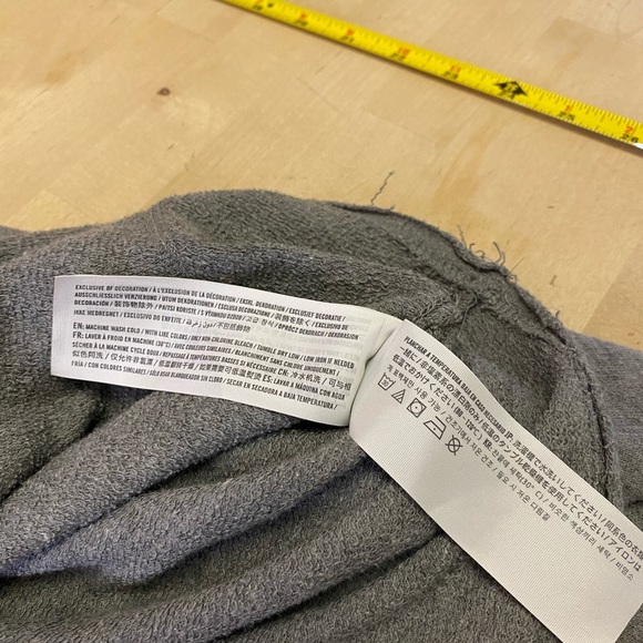 Holister cropped size XS grey hoodie {110} - Picture 5 of 8